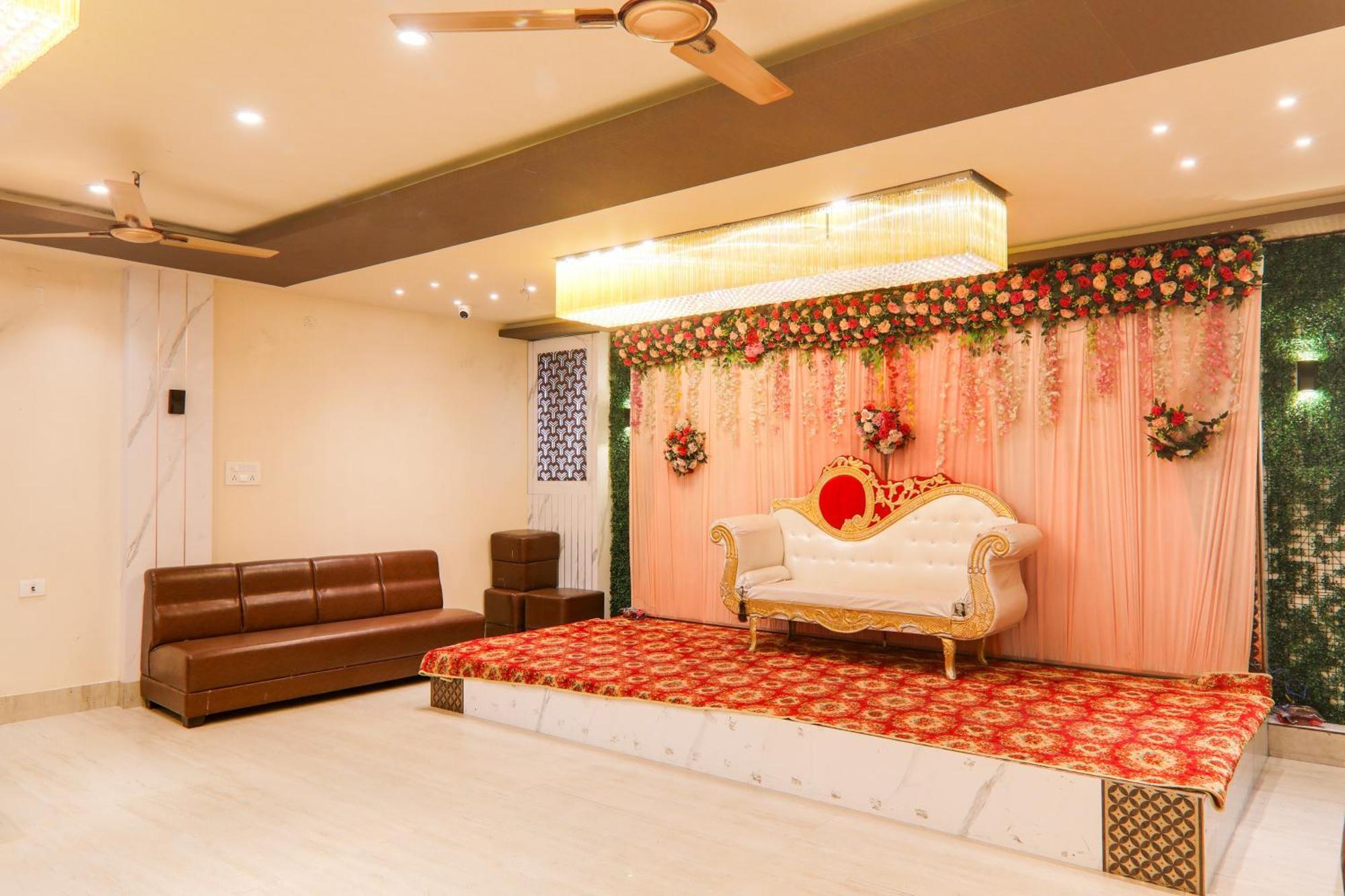 Hotel O Pushpanjali Rooms & Party Hall Gorakhpur Exterior photo